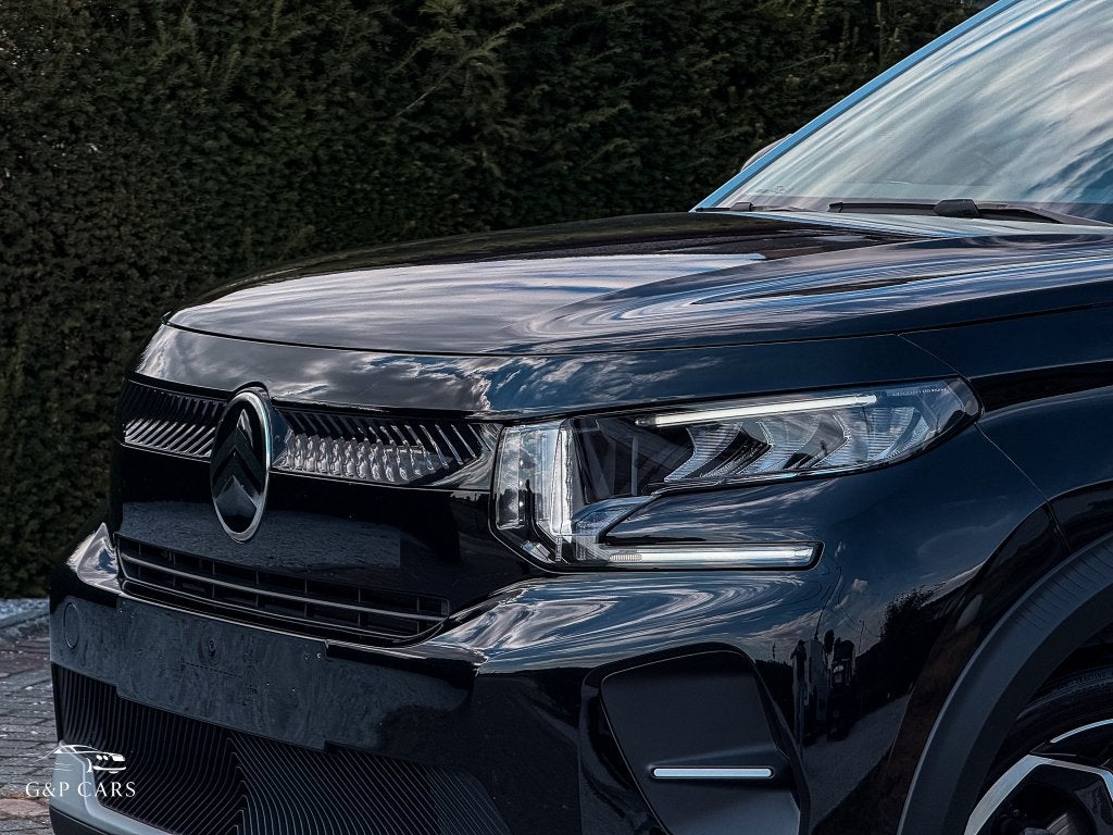 Citroën C3 Max/Navi/Carplay/Camera/LED/Cruise/Parksensor, Voorwielaandrijving, Stof, 1199 cc, Zwart