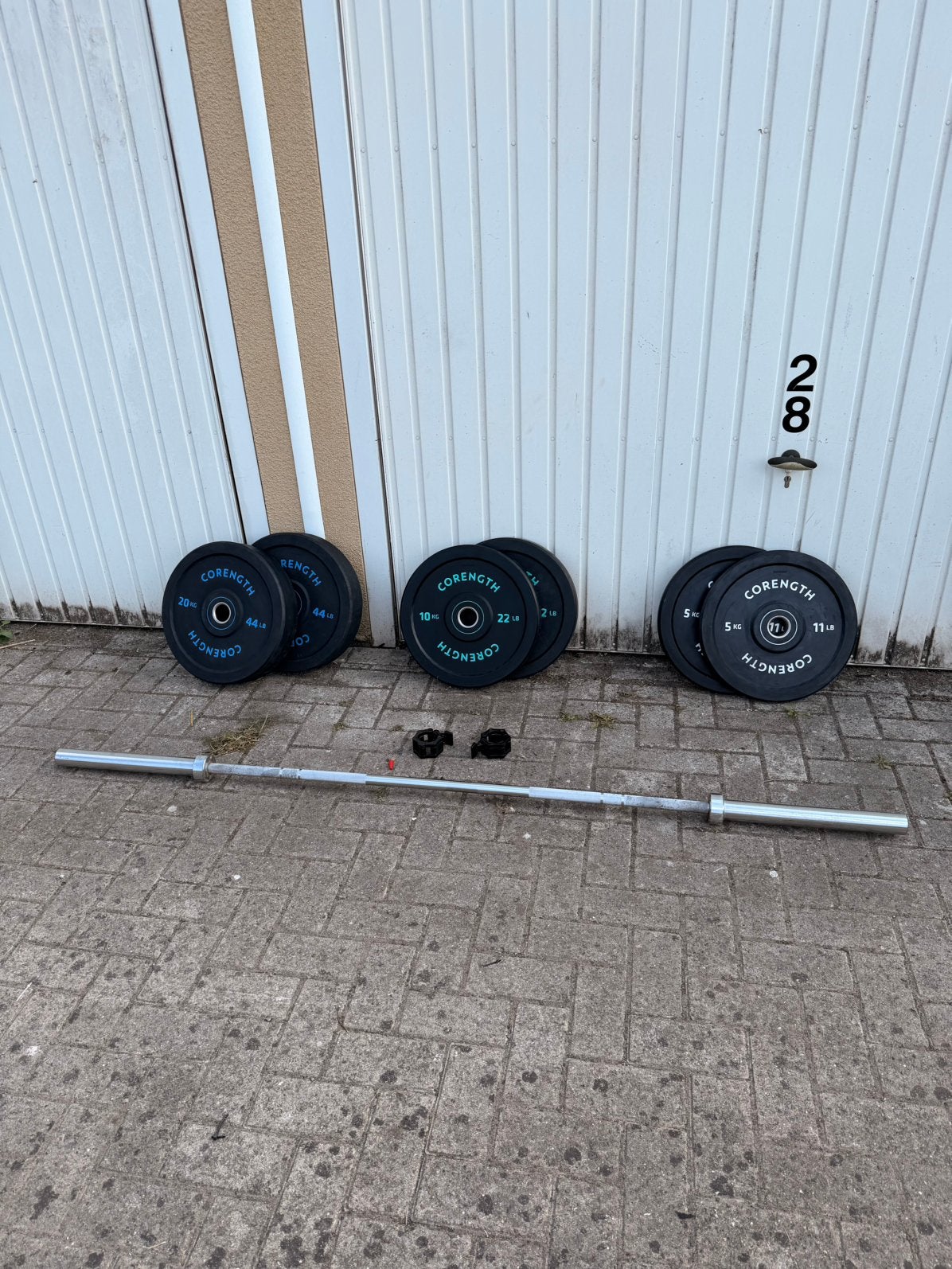 90kg - Olympic barbell + Bumperplates + Clips, Sport en Fitness, Ophalen, Zo goed als nieuw