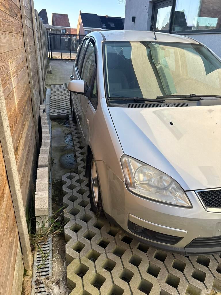 Ford c max. Benzine automaat, 4 cilinders, 5 zetels, Grijs, Particulier
