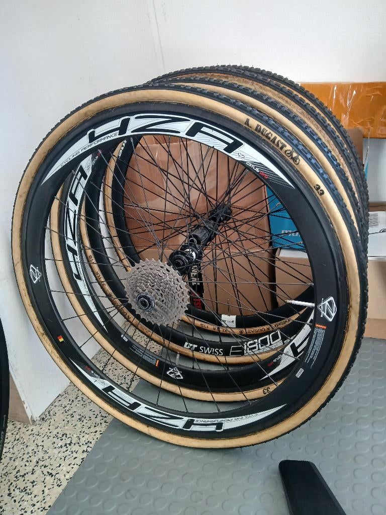 Cross wielen disc met dugast tubes, Fietsen en Brommers, Zo goed als nieuw, Racefiets, Carbon, Ophalen