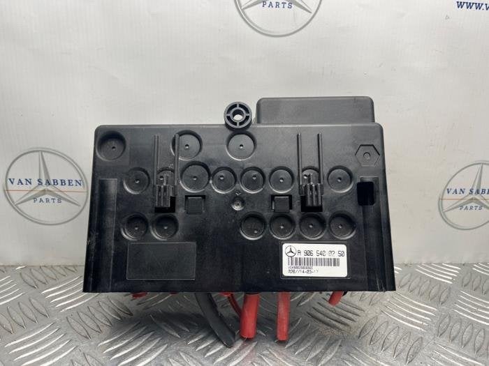 Boîte à fusibles d'un Mercedes Sprinter, -, 3 mois de garantie, Utilisé, -