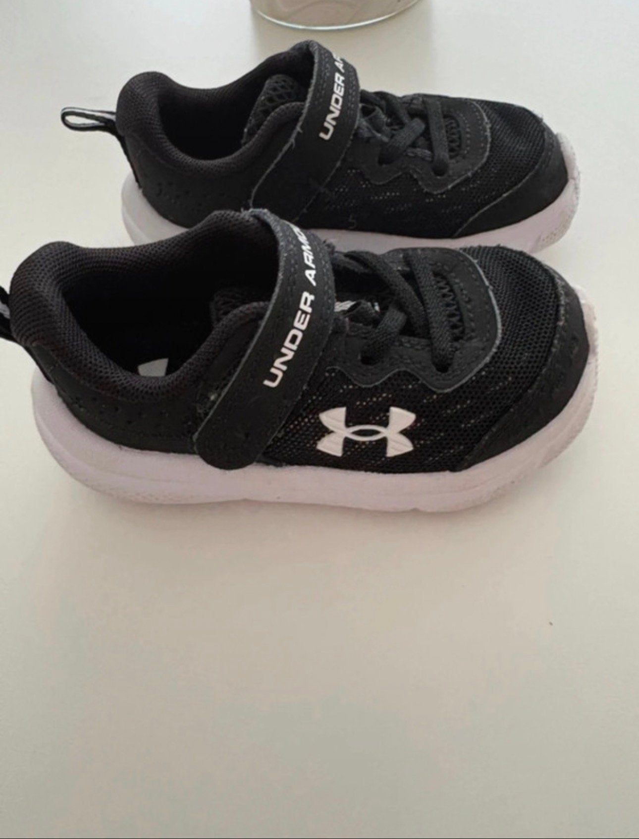 Basket under armour, Enlèvement, Comme neuf