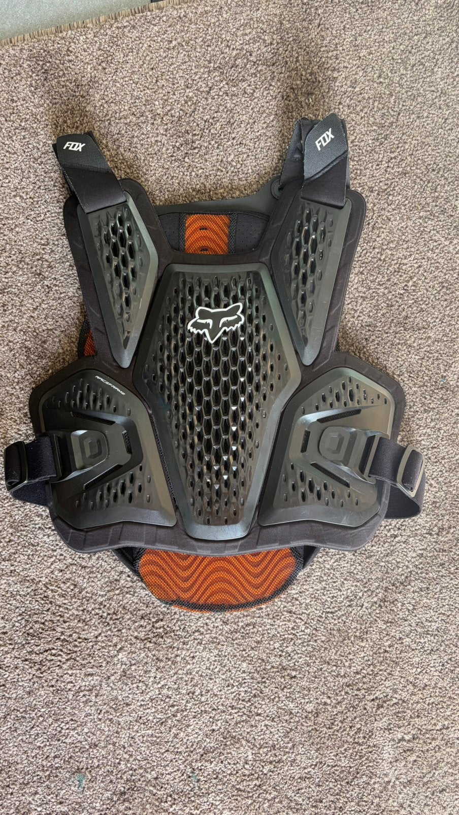 Chest protection fox raceframe impact d30, Ophalen