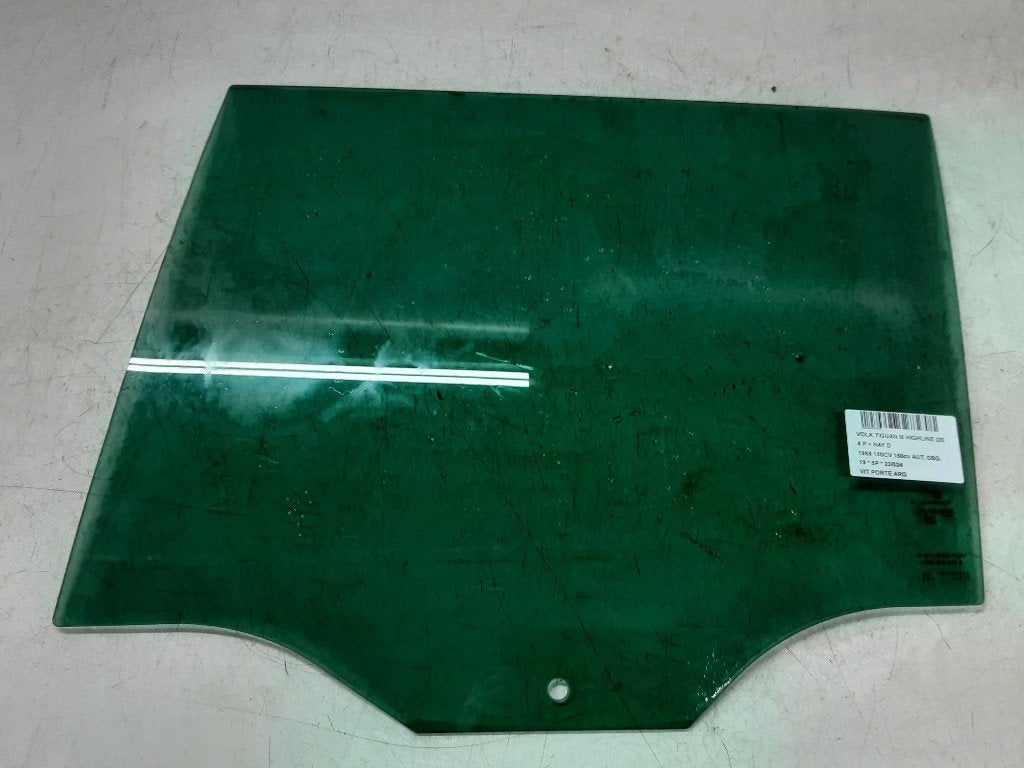 VITRE ARRIERE GAUCHE Volkswagen Tiguan (AD1) (5NA845025A), Volkswagen, Mevr. I. Hauben, Utilisé, Rue de l'Espoir 34 34
4030  GRIVEGNÉE, BE