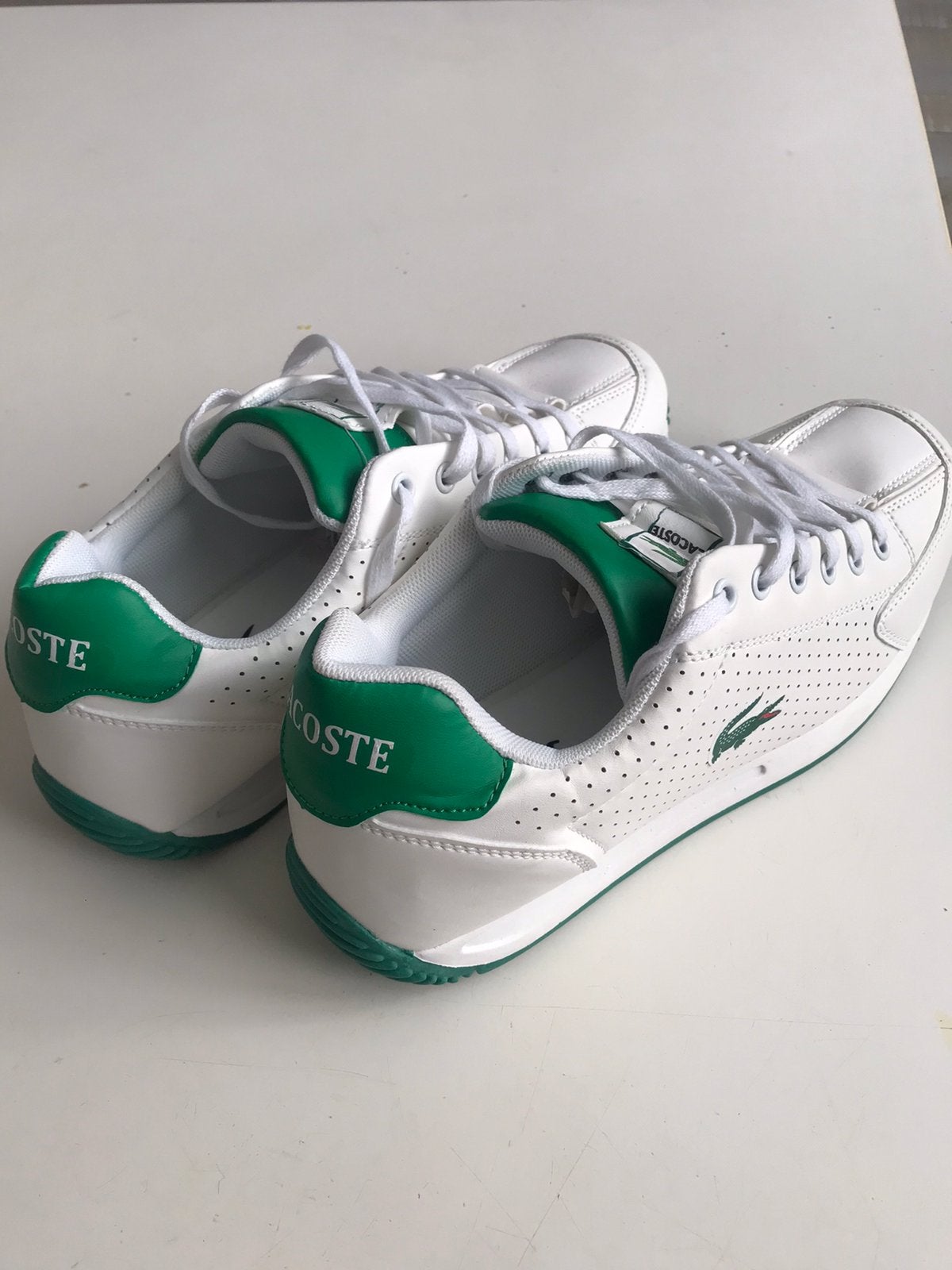 2x lacoste schoenen, Ophalen, Zo goed als nieuw, Schoenen