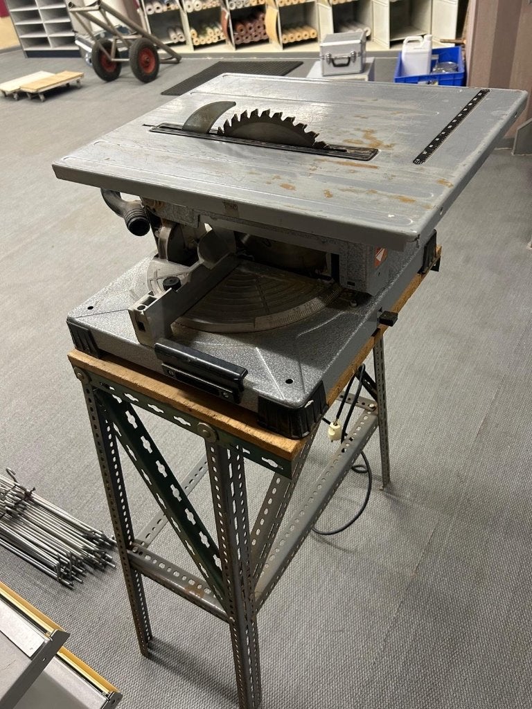 Tafelzaagmachine merk Dewalt, Doe-het-zelf en Bouw, Gereedschap | Zaagmachines, Ophalen, Gebruikt, Overige typen, Dewalt