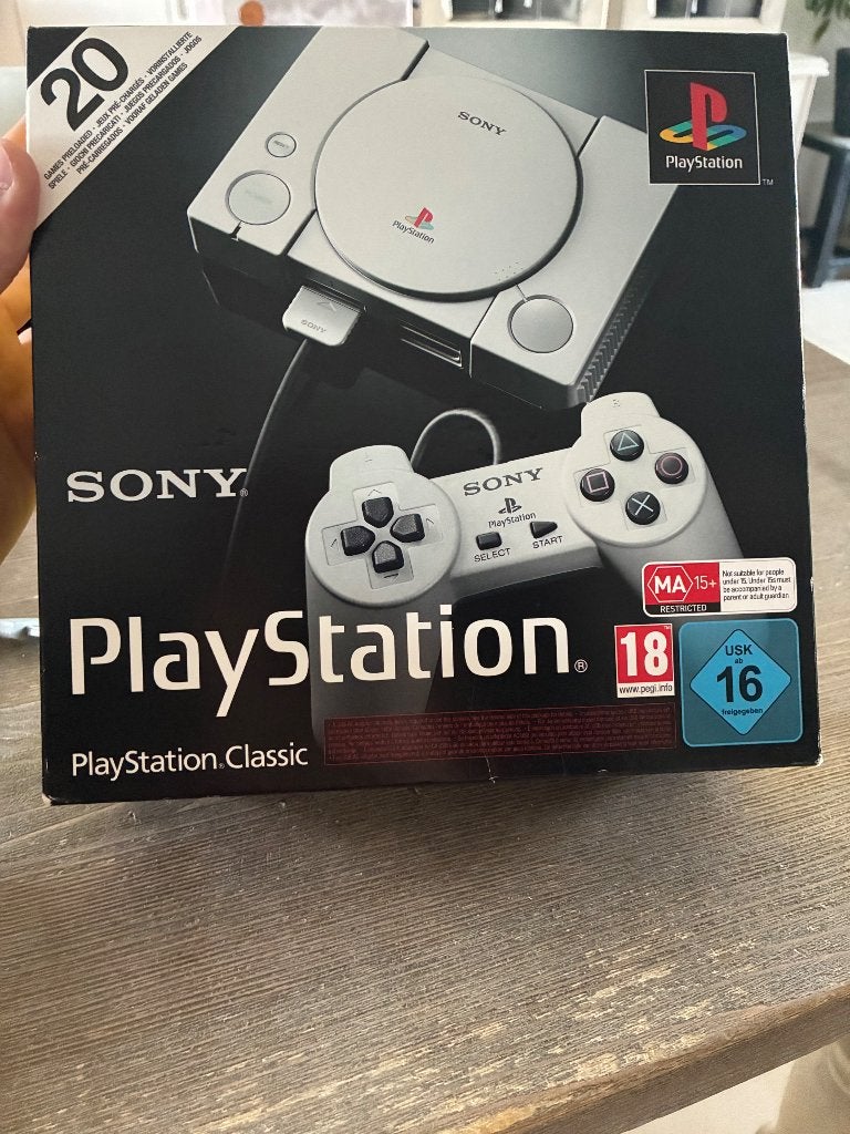PlayStation Classic Mini CIB, Enlèvement ou Envoi, Neuf, Avec 2 manettes, Avec jeux