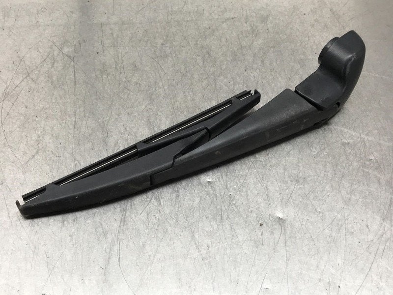 ESSUIE-GLACE BRAS ARRIÈRE VITRE Toyota Urban Cruiser, Utilisé, Toyota
