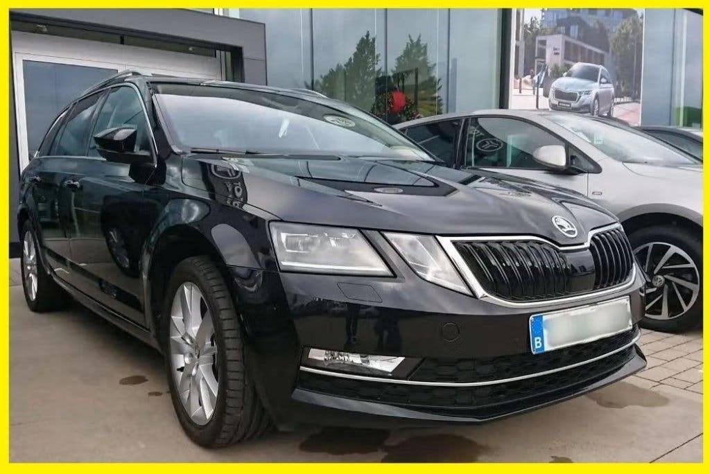 Skoda Octavia Break 1.5 TGI G-TEC DSG (full option+attelage), Autos, Skoda, Particulier, Octavia, Caméra de recul, GNC (gaz naturel)