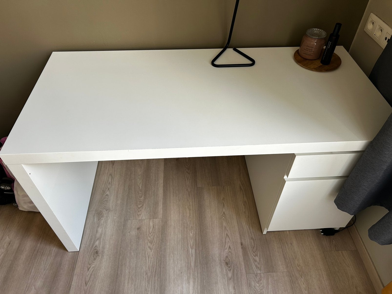 Bureau (wit), Huis en Inrichting, Bureaus, Ophalen, Zo goed als nieuw, Wit