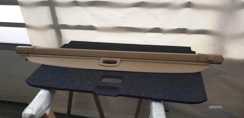 Housse de protection pour tablette arri re Mercedes ML W164, Mercedes-Benz AG, Mercedes-Benz, Utilisé, Mercedesstrasse 120
70372  Stuttgart, DE