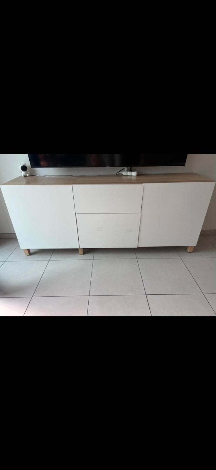 Besta kast, Enlèvement, Comme neuf