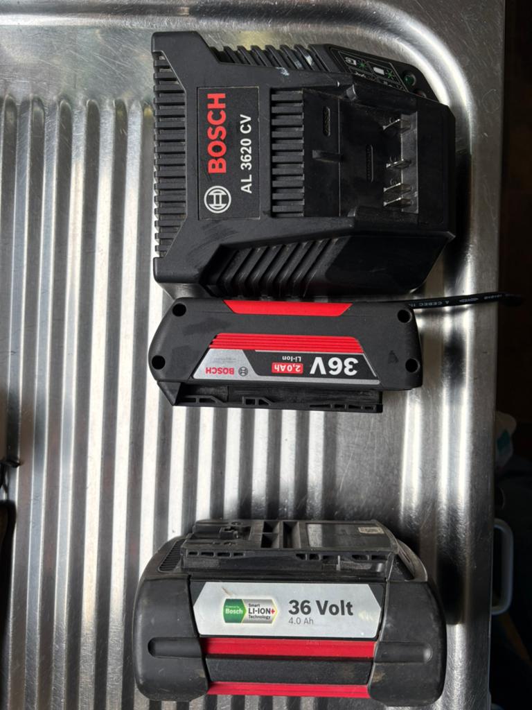 Bosch chargeur AL3620 CV, Bricolage & Construction, Enlèvement, Comme neuf