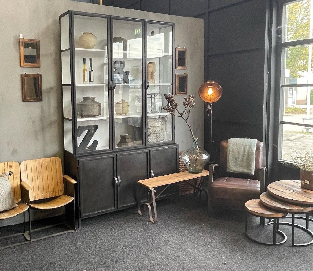 VITRINEKAST exclusief zwart metaal glas 142 cm breed actie, BUFFETKAST  exclusief zwart metaal glas 142 cm breed actie, Met deur(en)