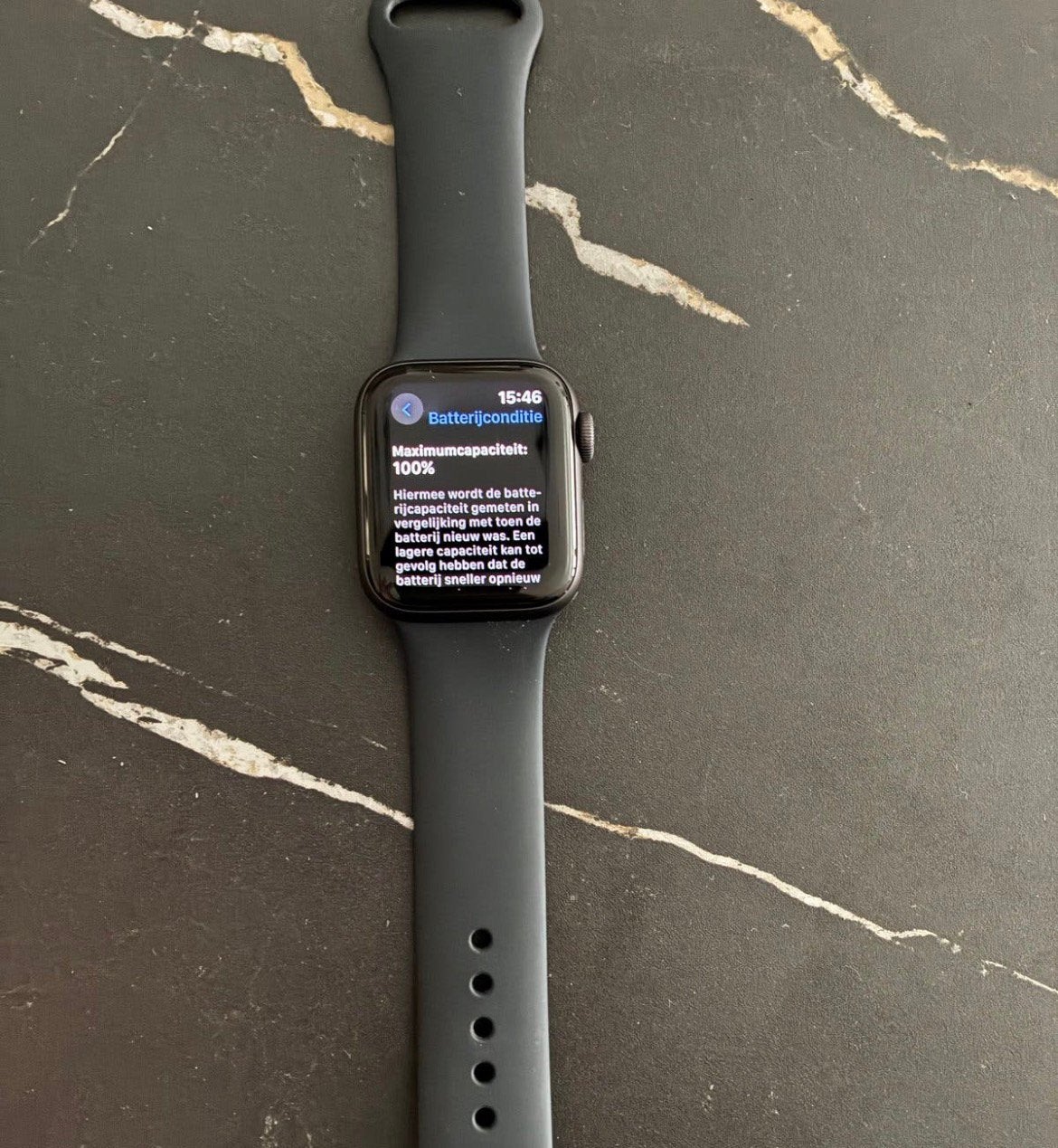Apple Watch SE (1e generatie) 40mm., Handtassen en Accessoires, Smartwatches, Ophalen, Zwart, IOS, Zo goed als nieuw