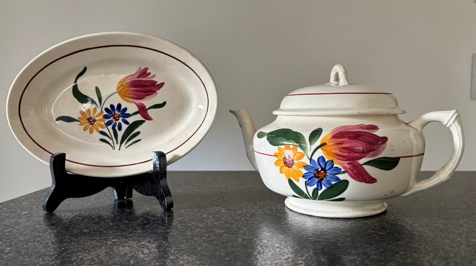 Grote theepot en Raviere van V.B.Saargemund Schlettstadt, Ophalen, Gebruikt