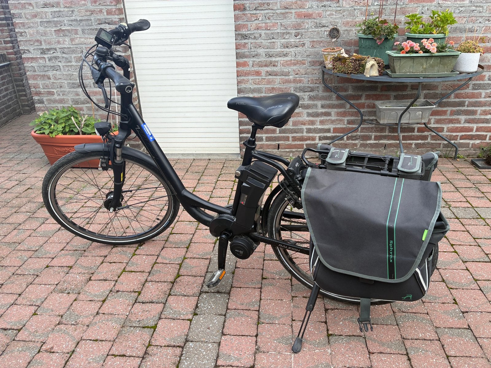 Raleigh Elektrische Damesfiets + Impulse Middenmotor + Lader, Minder dan 47 cm, Ophalen, Gebruikt, Overige merken