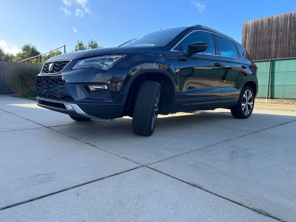 SEAT Ateca 1.4 TSI ACT Xcellence DSG - pano, leder, trekhaak, Auto's, 4 cilinders, Verwarmde buitenspiegels, Ateca, Zwart