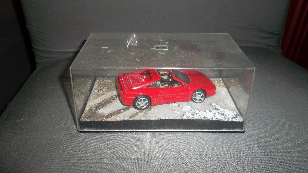 auto 1/43 in doosje , rood, Ophalen, Zo goed als nieuw, Auto's