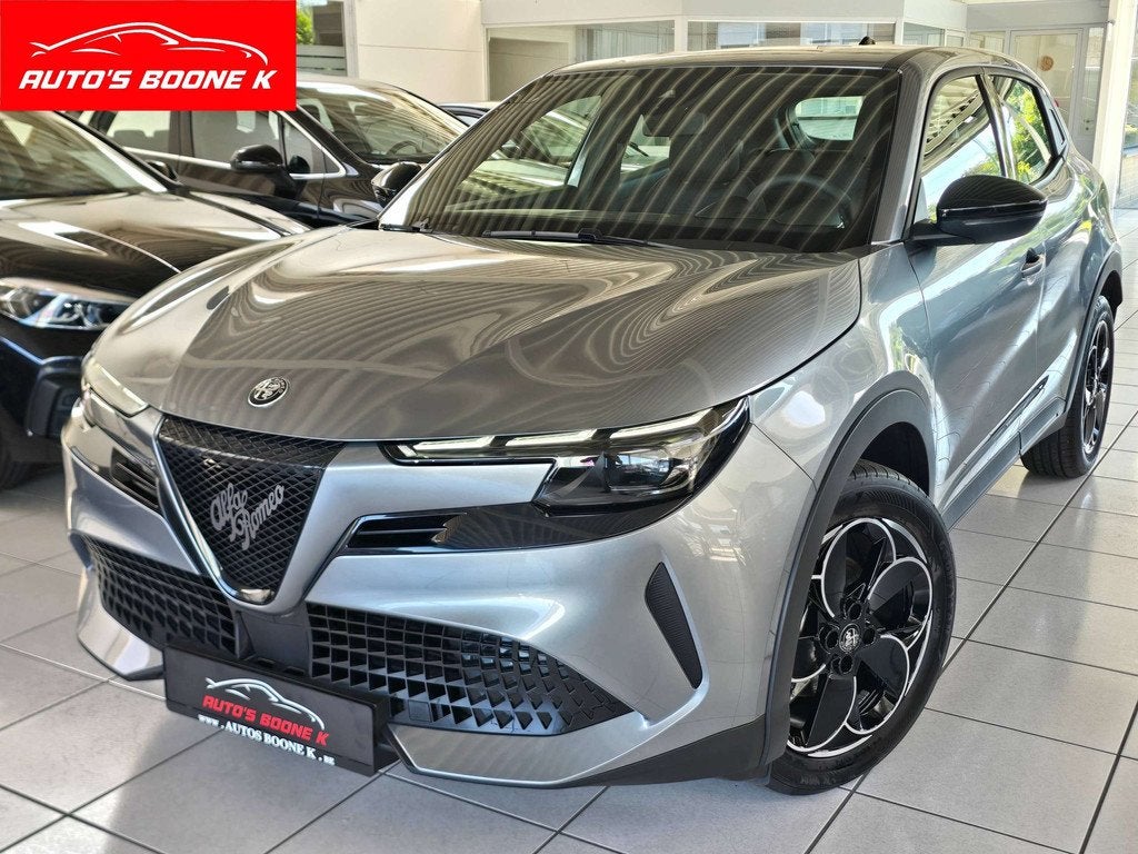Alfa Romeo e-Junior 54 kWh Elettrica Speciale Speciale, Autos, Alfa Romeo, Noir, 5 portes, 5 places, Automatique