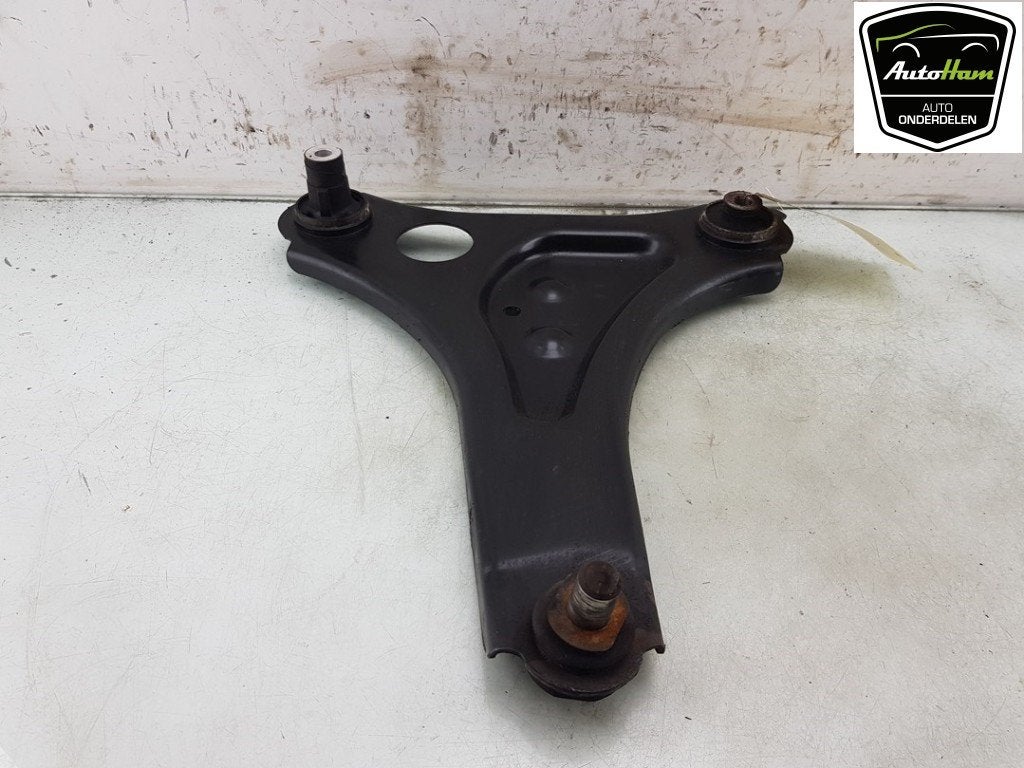 DRAAGARM LINKS VOOR Renault Twingo III (AH), Dhr. J. Ham, Gebruikt, Renault, Administratie@autoham.nl