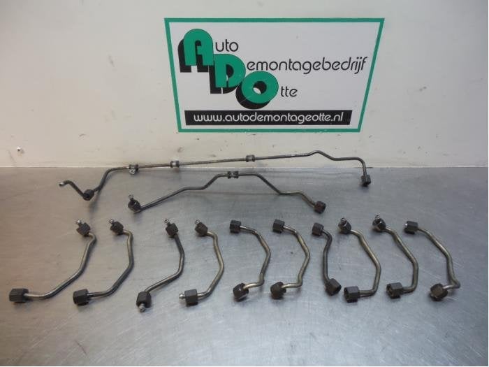 Conduit de carburant d'un BMW 7-Serie (7-Serie 02-), -, 3 mois de garantie, Utilisé, -