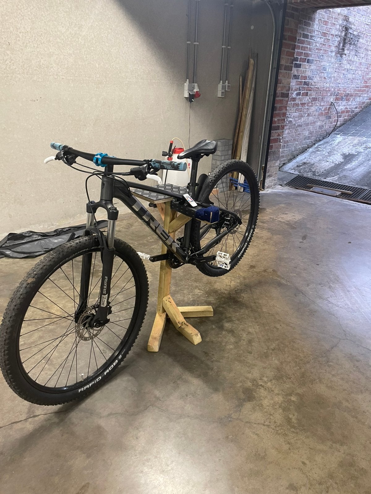 Trek marlin 5, Fietsen en Brommers, Ophalen, Hardtail, Heren, Zo goed als nieuw