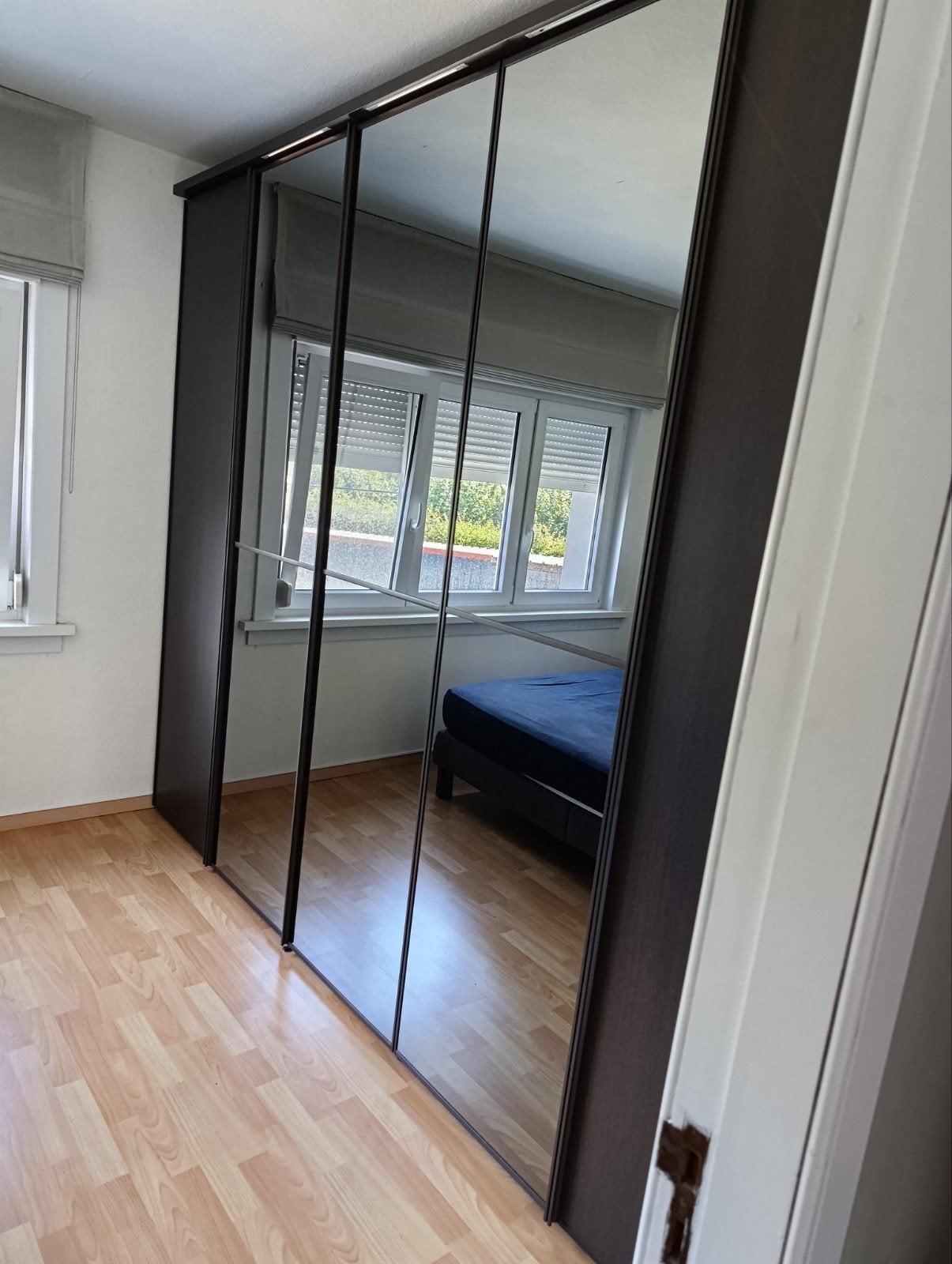 mooie grote kleerkast, Huis en Inrichting, Kasten | Kleerkasten, Ophalen, Zo goed als nieuw, Met deur(en)