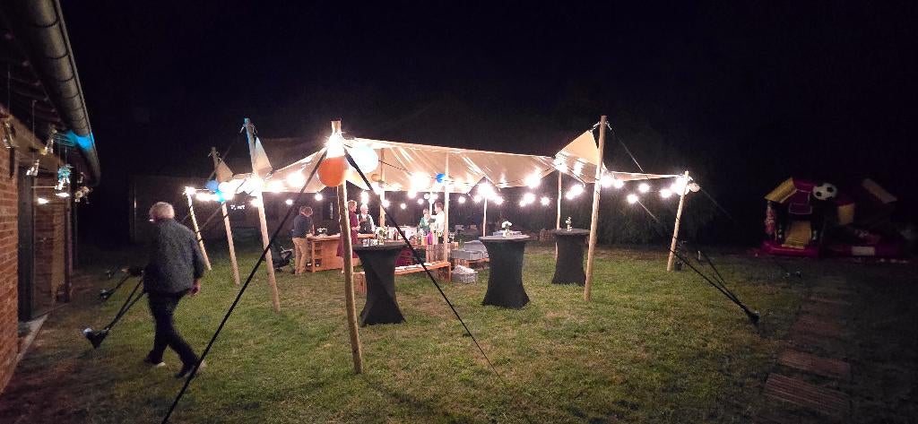Luxe stretchtent 8,5x10m huren met plaatsing en lichtjes, Ophalen, Zo goed als nieuw