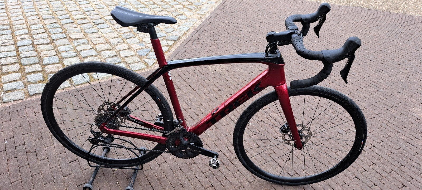 trek Domane carbon racefiets met schade, Fietsen en Brommers, Fietsen | Racefietsen, Ophalen, Carbon