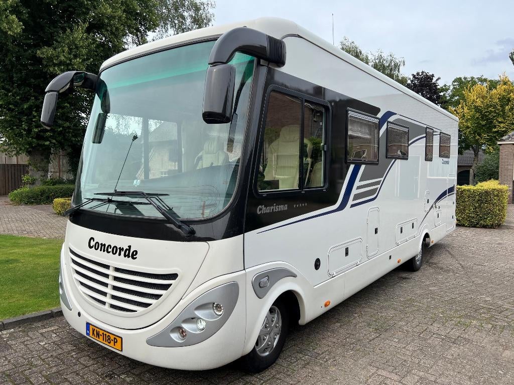 Concorde Charisma camper Queens bed en grote garage, Caravans en Kamperen, Mobilhomes, Particulier, tot en met 4, Integraal, Overige merken