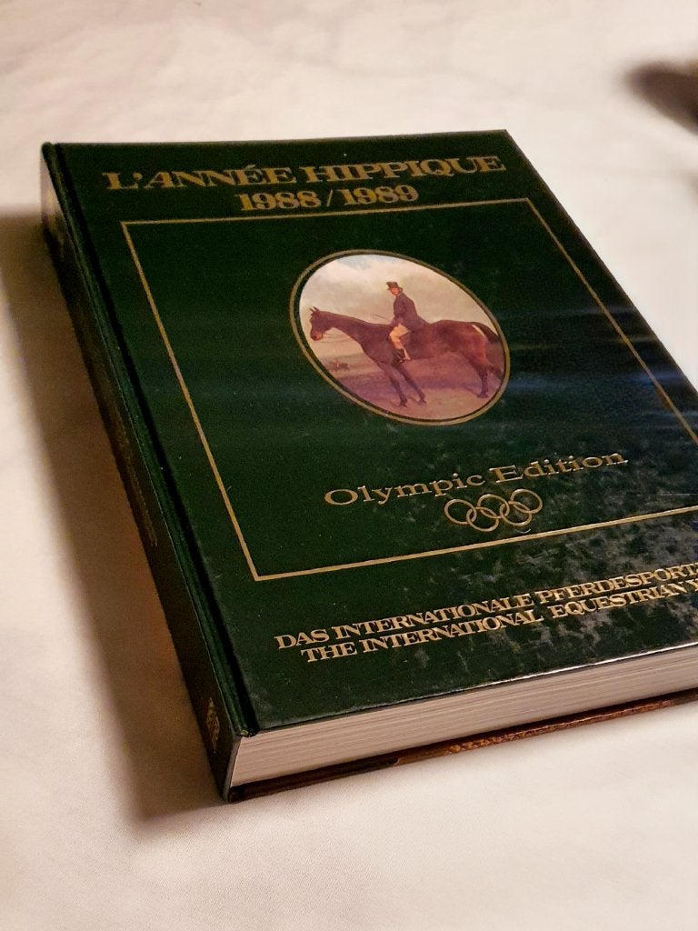 L'annee Hypique 1988/1989 jaarboek paardensport, Livres, Animaux & Animaux domestiques, Enlèvement ou Envoi, Neuf, Chevaux ou Poneys