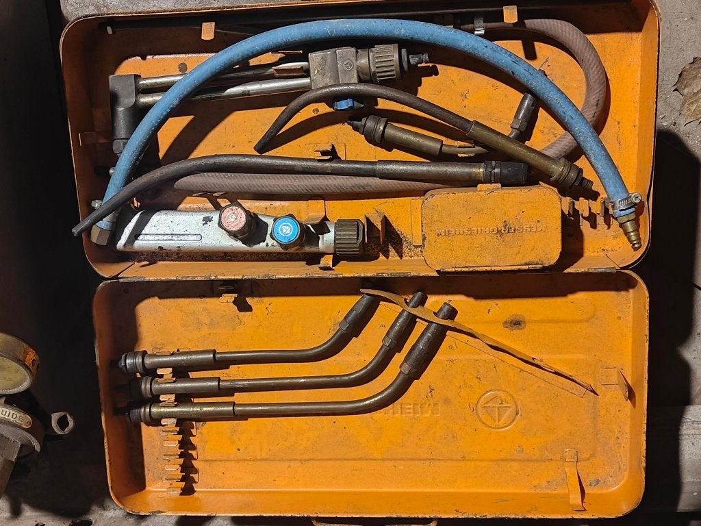 Lot autogeen snij & brandmateriaal, Ophalen