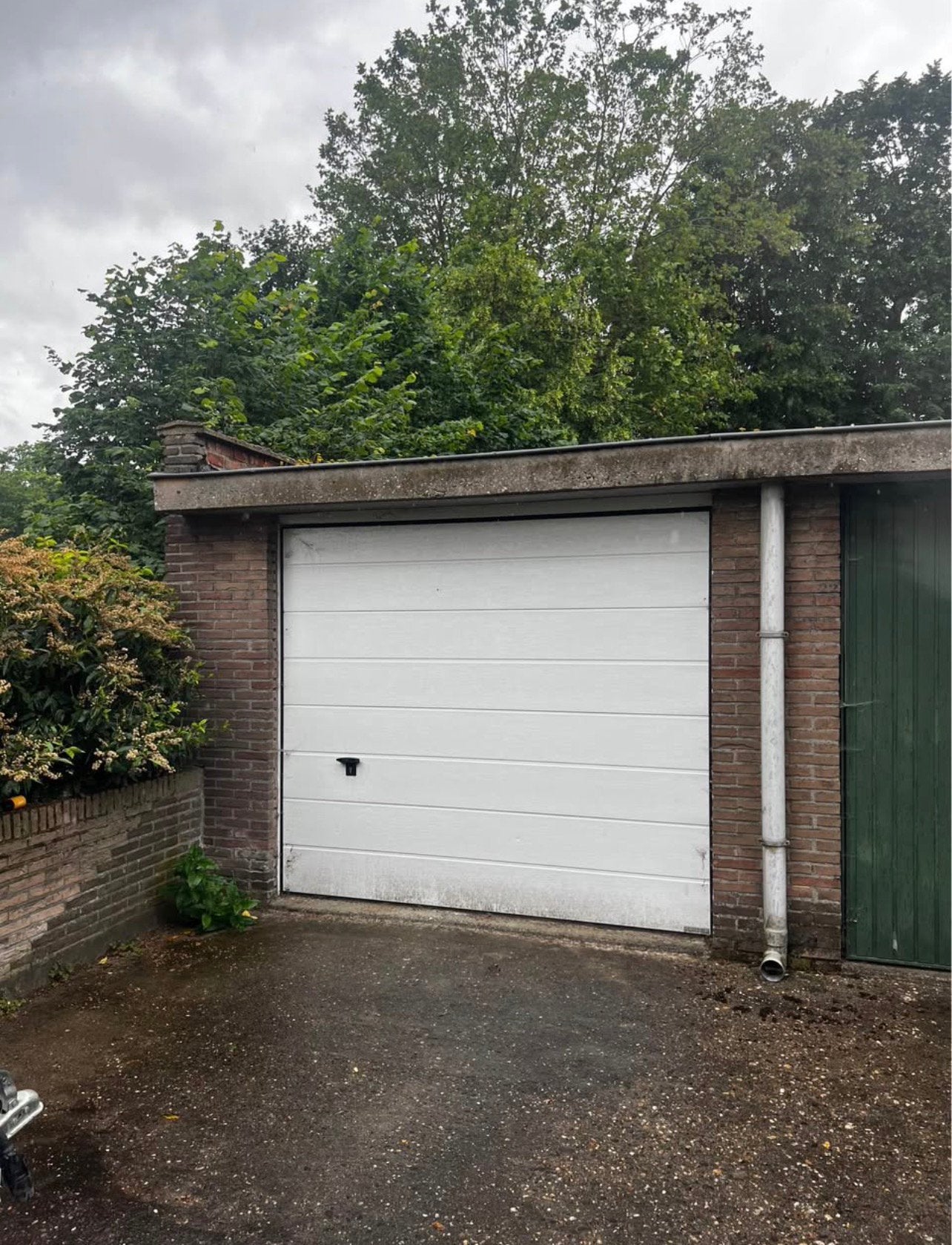 GARAGEBOX TE KOOP IN WILRIJK – ’T VALAAR |VERNIEUWDE POORT