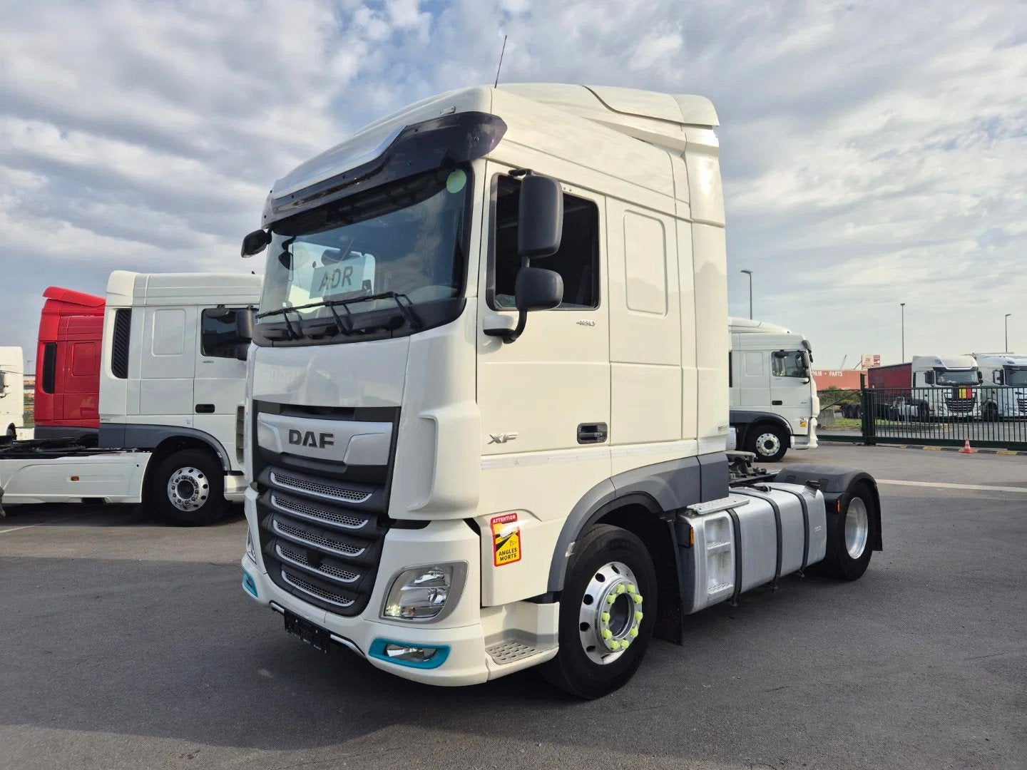 DAF XF 480 FT SPACE CAB ADR ZF INTARDER (bj 2022), Automaat, Achterwielaandrijving, Euro 6, Wit