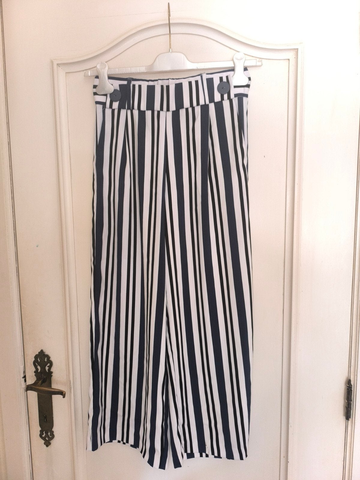 Mooie broek Zara xs, Ophalen of Verzenden