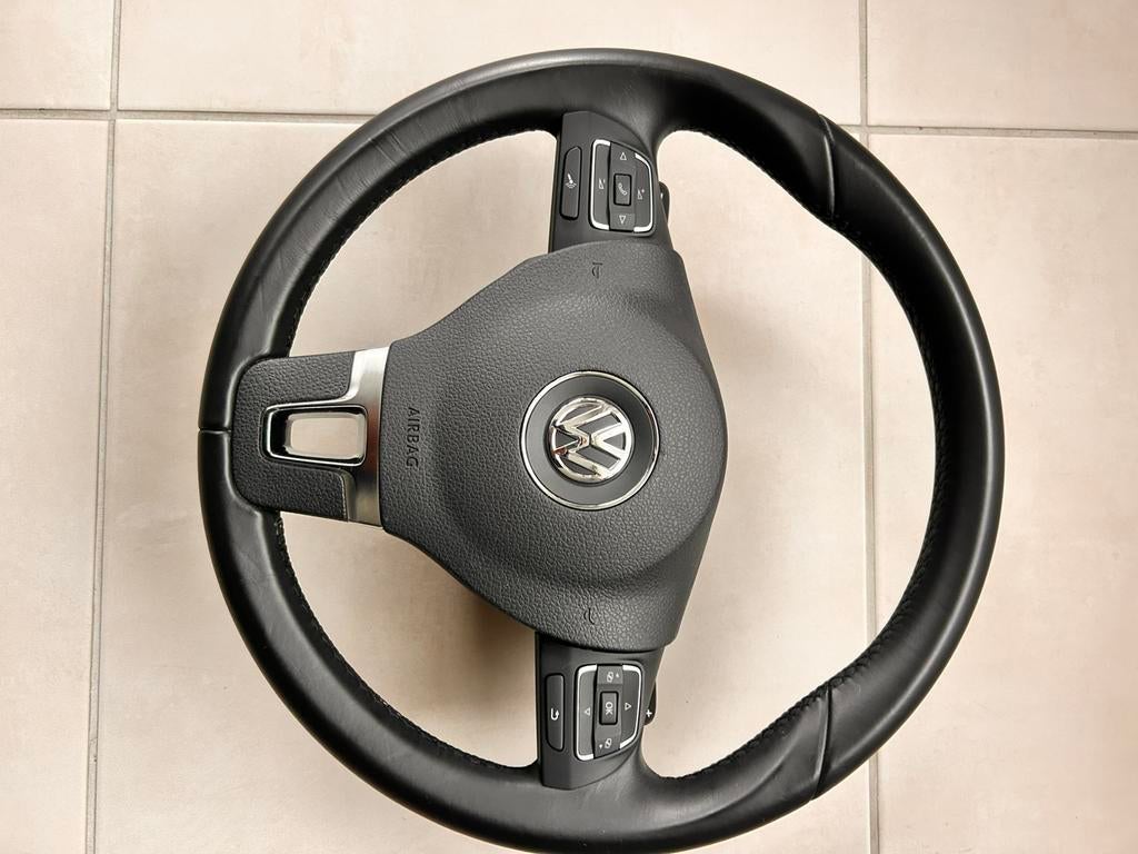 Vw Tiguan multifonctions avec airbag, Autos : Pièces & Accessoires, Commande, Enlèvement ou Envoi, Volkswagen