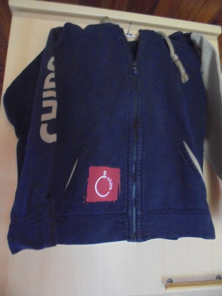 Chiro gilé 16 jaar (176), Garçon ou Fille, Enlèvement ou Envoi, Pull ou Veste, Comme neuf