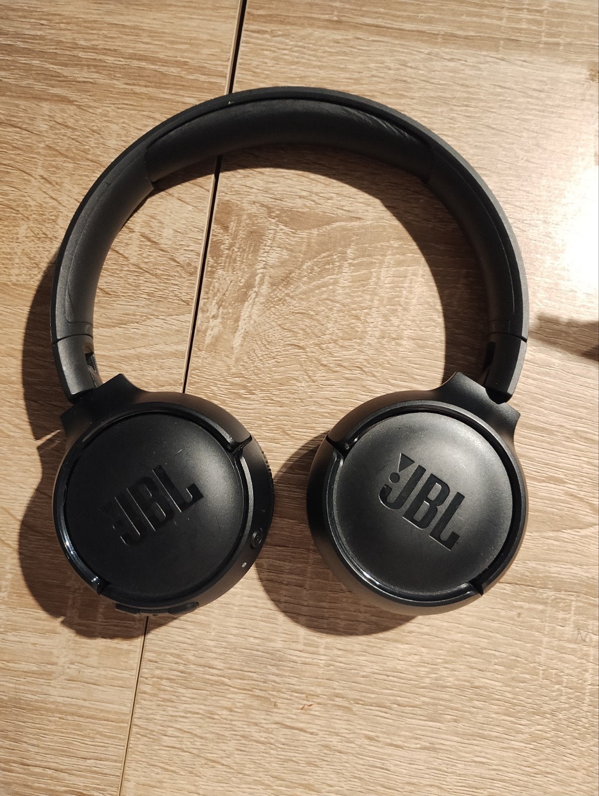 2 JBL hoofdtelefoons tekoop!, TV, Hi-fi & Vidéo, Casques audio, Bluetooth, JBL, Autres couleurs, Enlèvement