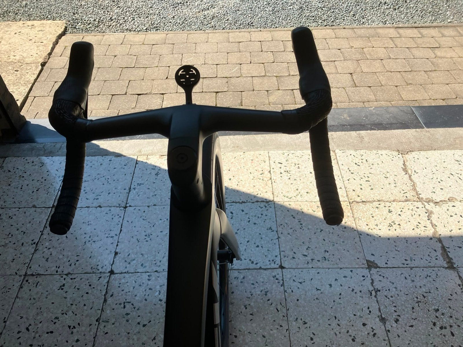 Trek Madone SL6 gen 8 noir taille 50, Enlèvement, Comme neuf