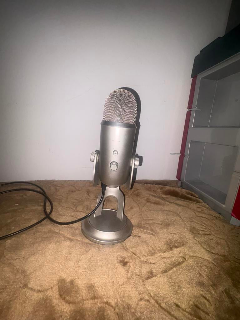 Blue Yeti Microfoon, Musique & Instruments, Enlèvement ou Envoi, Utilisé, Autres types
