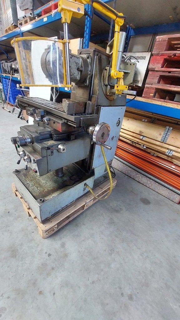 Freesmachines Mondiale Viking 3ma, 2ma, Doe-het-zelf en Bouw, Gereedschap | Freesmachines, Ophalen