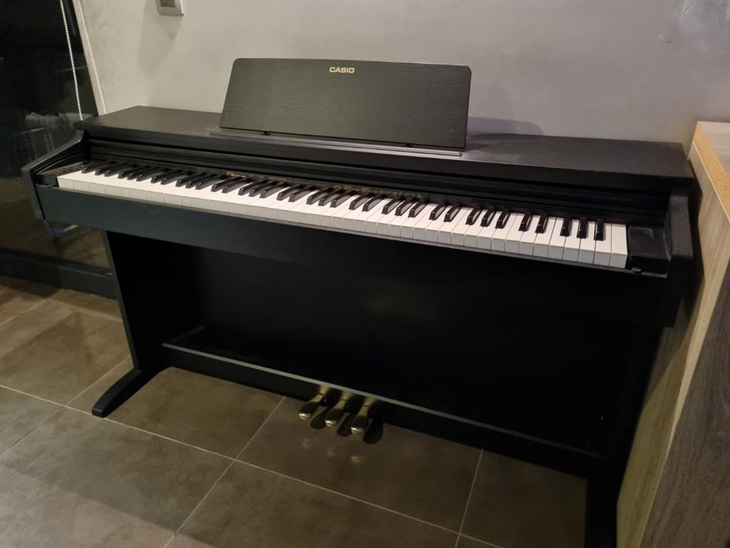 CASIO AP-270BK, Musique & Instruments, Pianos, Enlèvement