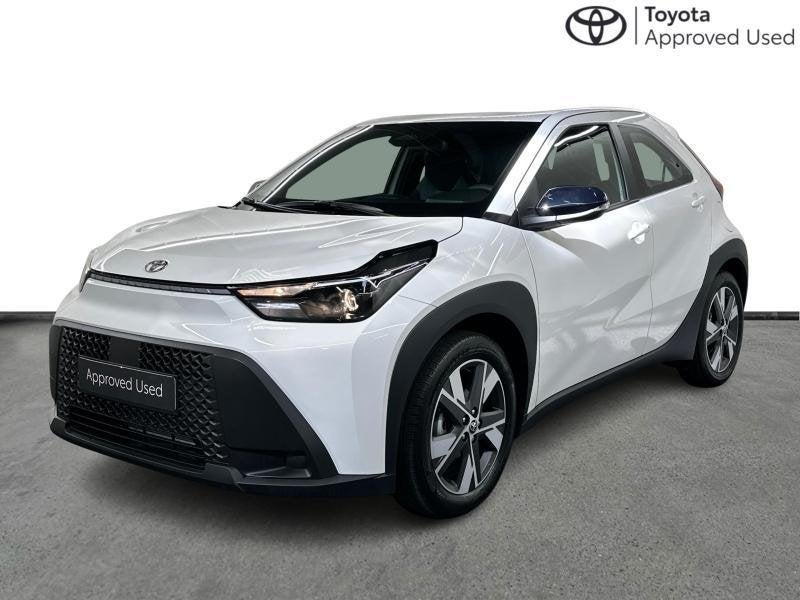 Toyota Aygo 116hp HEV Comfort | heated seats, Automaat, https://public.car-pass.be/vhr/fabb0809-c29e-4ec2-833a-258d7658aa7c, Wit