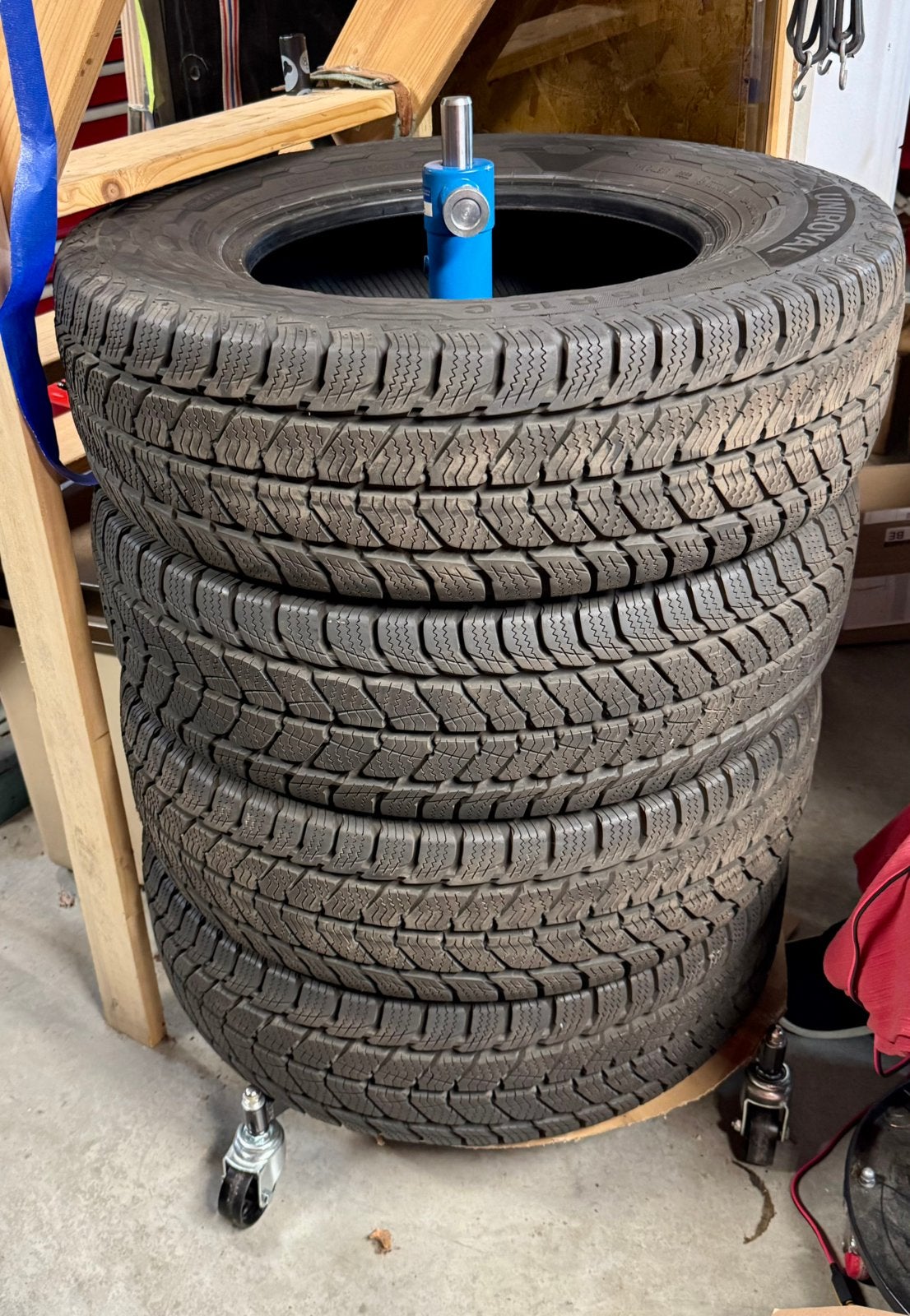 Uniroyal SnowMax 3: 225/75 R16 121R winterband, Auto-onderdelen, Ophalen, 16 inch, Winterbanden, Band(en)