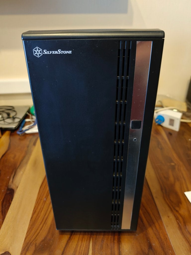 Boitier PC / NAS Silverstone CS380 8-bay, Informatique & Logiciels, Enlèvement ou Envoi, Comme neuf