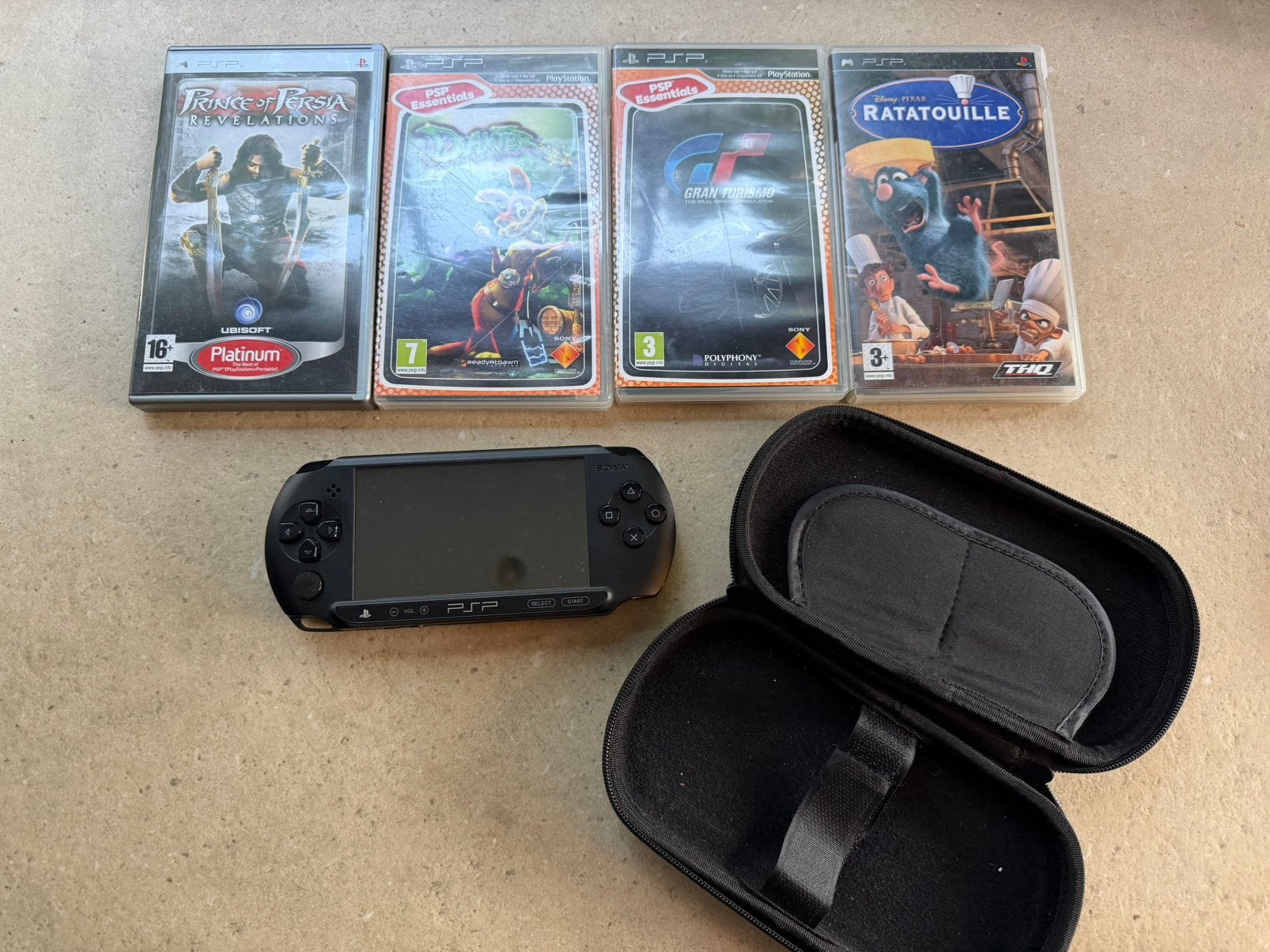 Sony PSP + 4 games, Consoles de jeu & Jeux vidéo, Enlèvement ou Envoi, PSP