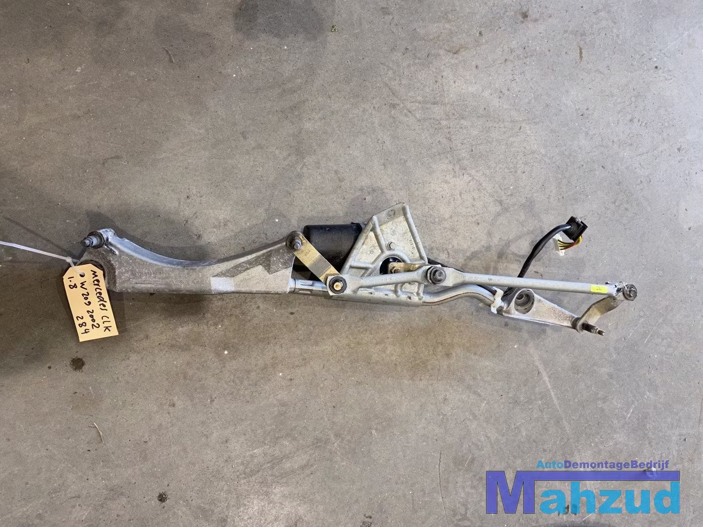 MERCEDES CLK W209 C KLASSE ruitenwissermotor A2038200442, Mercedes-Benz AG, Mercedes-Benz, Utilisé, Mercedesstrasse 120
70372  Stuttgart, DE