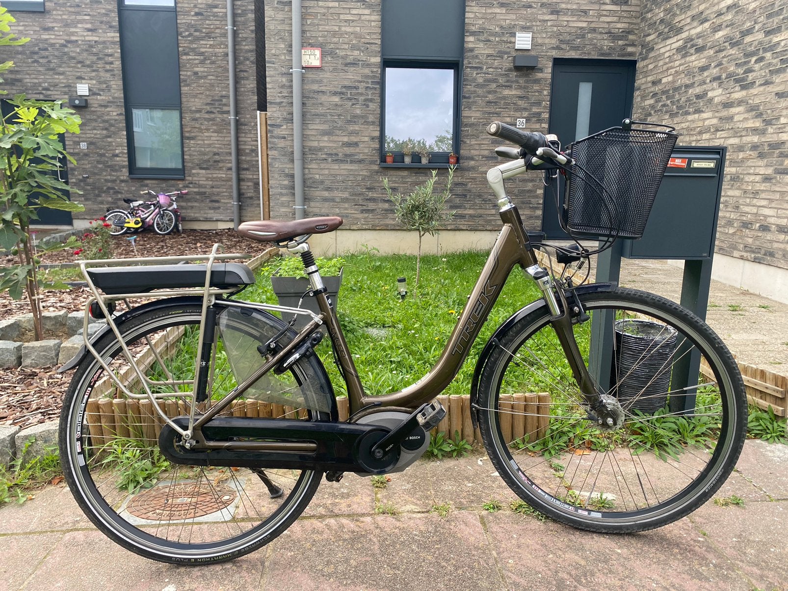 VÉLO ÉLECTRIQUE TREK, Enlèvement, Comme neuf