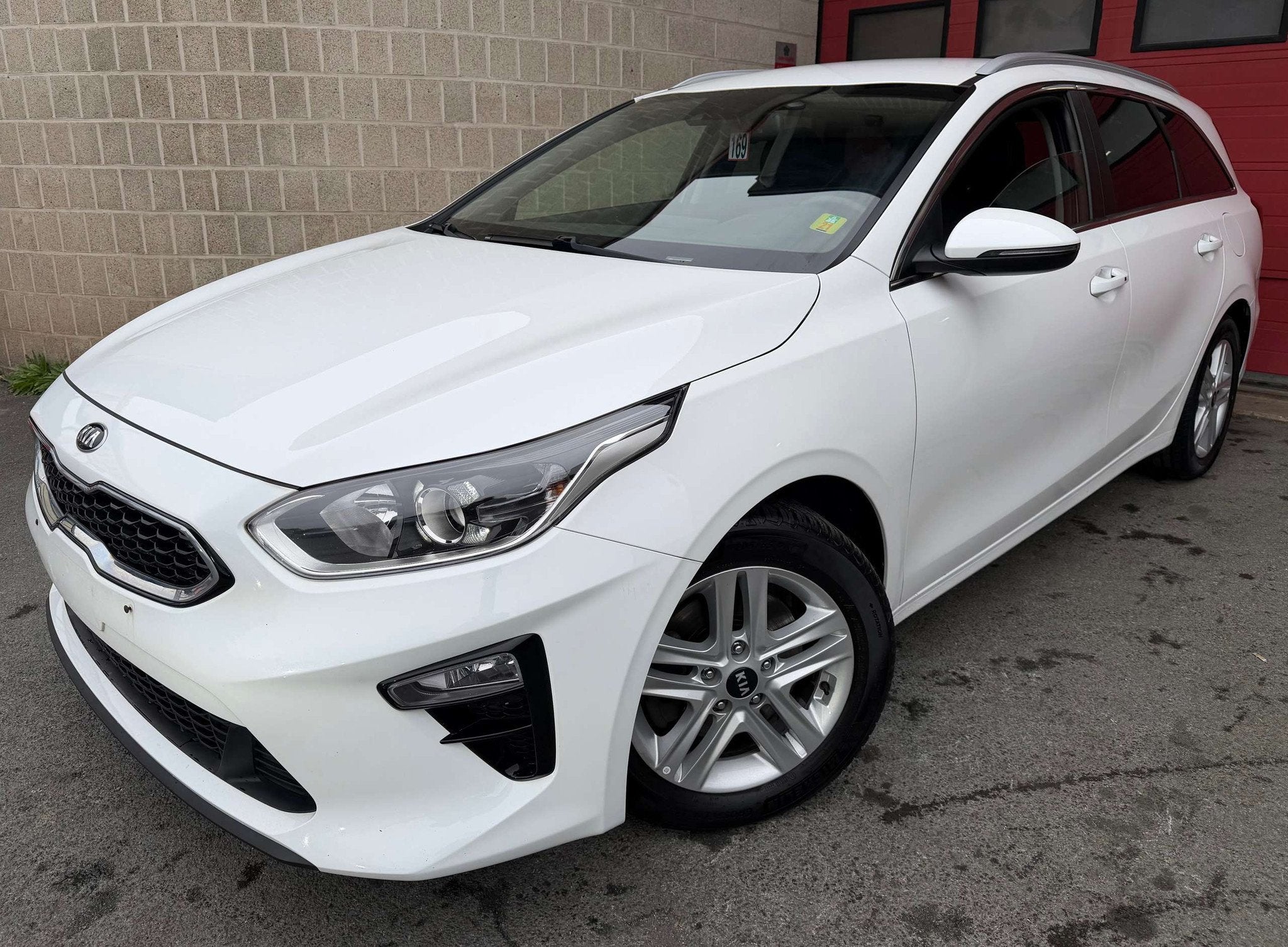 Kia Ceed SW / cee'd SW 1.0 T-GDi More ISG + CAMÉRA + NAVI, Auto's, Gebruikt, https://public.car-pass.be/vhr/b9be1eac-19eb-4ff9-a3e9-ee35ce170c5c
